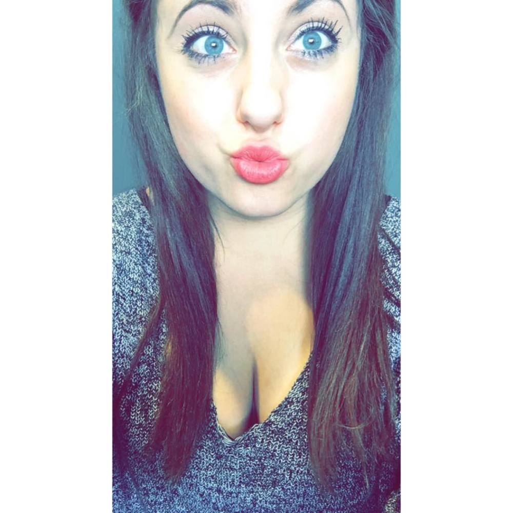 Meet your Posher, Macy